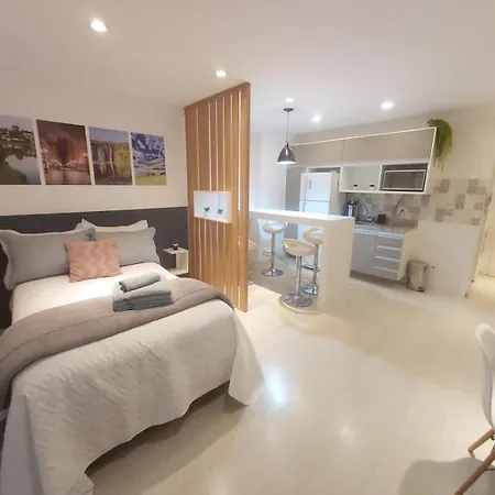 Lindo studio equipado em apartamento clube com academia e conforto no centro de Curitiba - MID Home-3